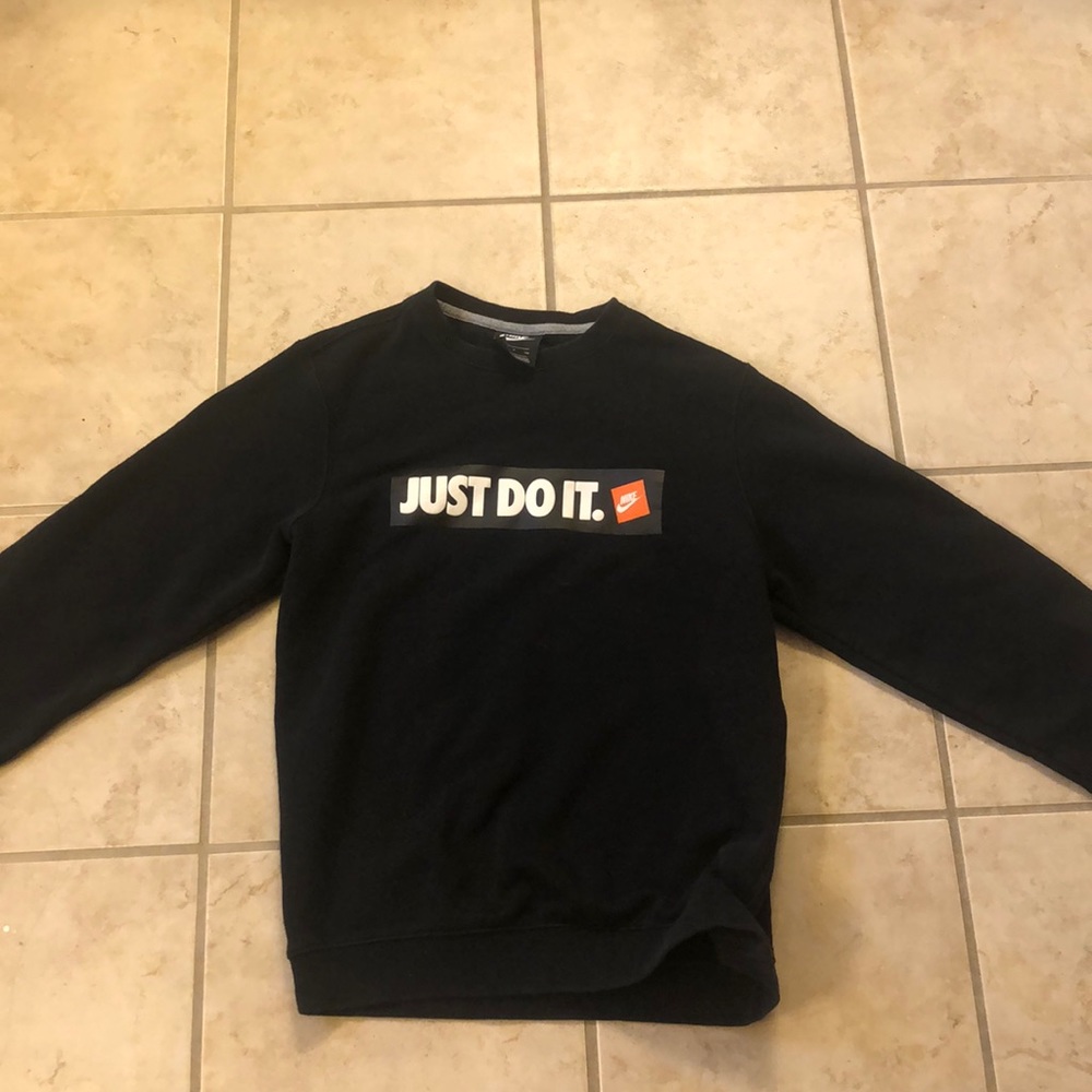 Nike small sweatshirt